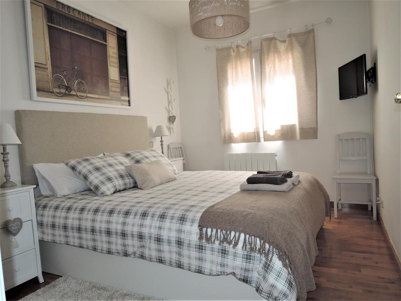 Apartamentos Tanau 바케이라-베렛 외부 사진